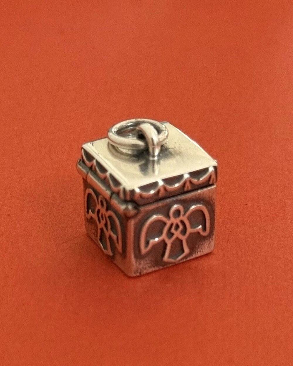 Brand New James Avery Retired Sterling Silver Angel Prayer Box Charm